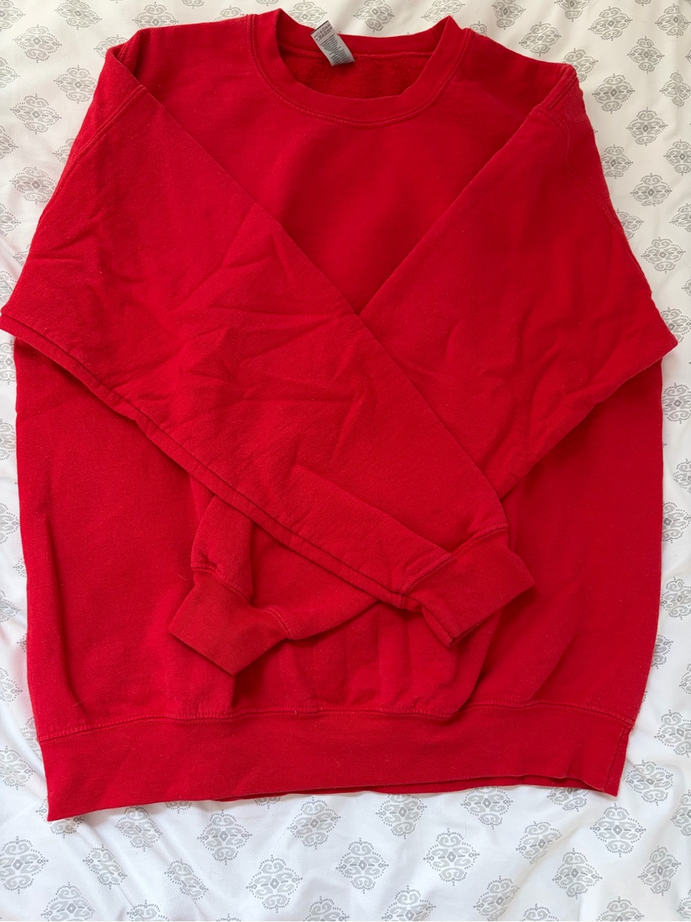 Gildan Red Crew Neck Sweatshirt